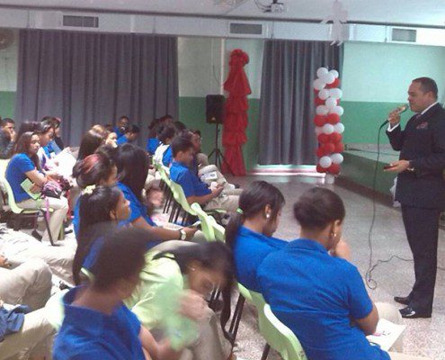 charla_politecnico_maximo_gomez_front